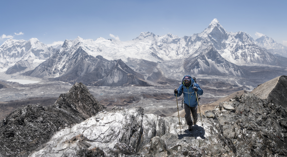 Man partaking in the Everest hike 